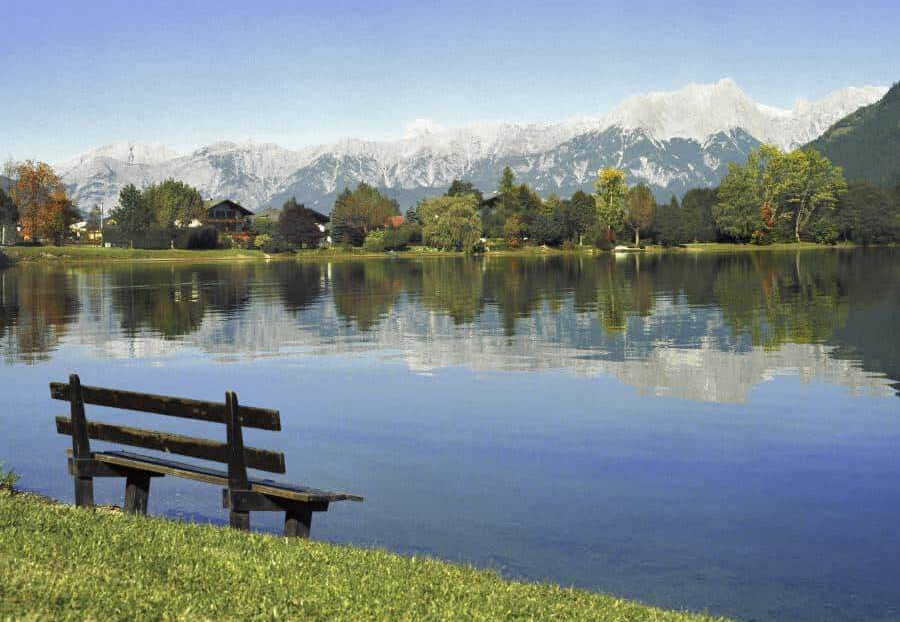 Skiers above Zell am See