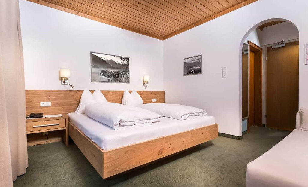 Slaapkamer met tweepersoonsbed